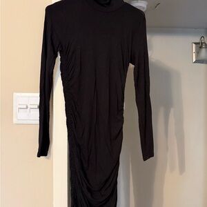 Forever 21 Black Ruched Long Sleeve Dress